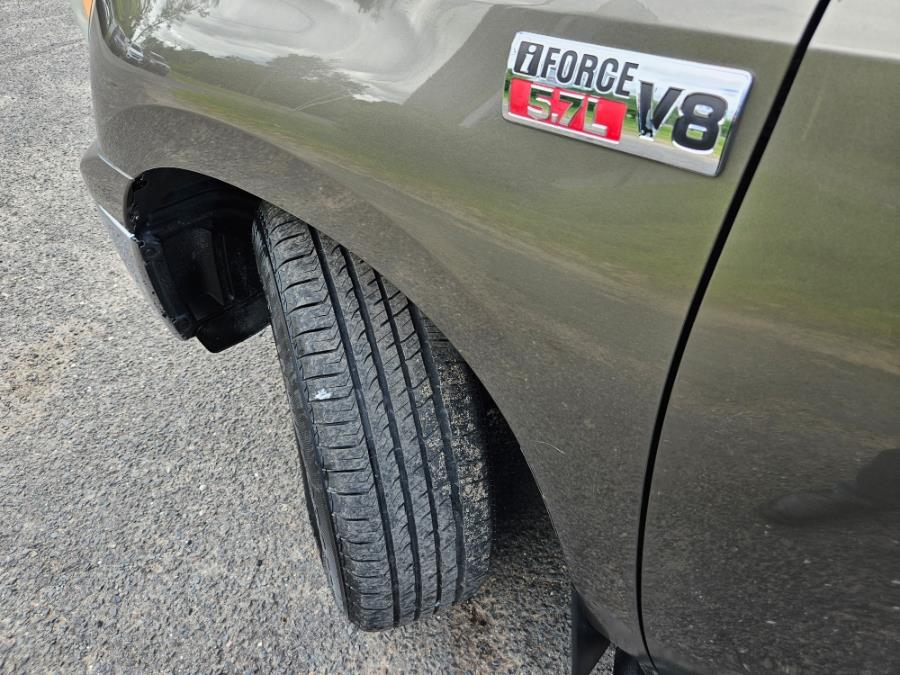 2007 Toyota Tundra 4WD Double 145.7" 5.7L V8 SR5 (Natl, available for sale in East Windsor, Connecticut | Toro Auto. East Windsor, Connecticut 2007 Toyota Tundra 4WD Double 145.7" 5.7L V8 SR5 (Natl, available for sale in East Windsor, Connecticut | Toro Auto. East Windsor, Connecticut