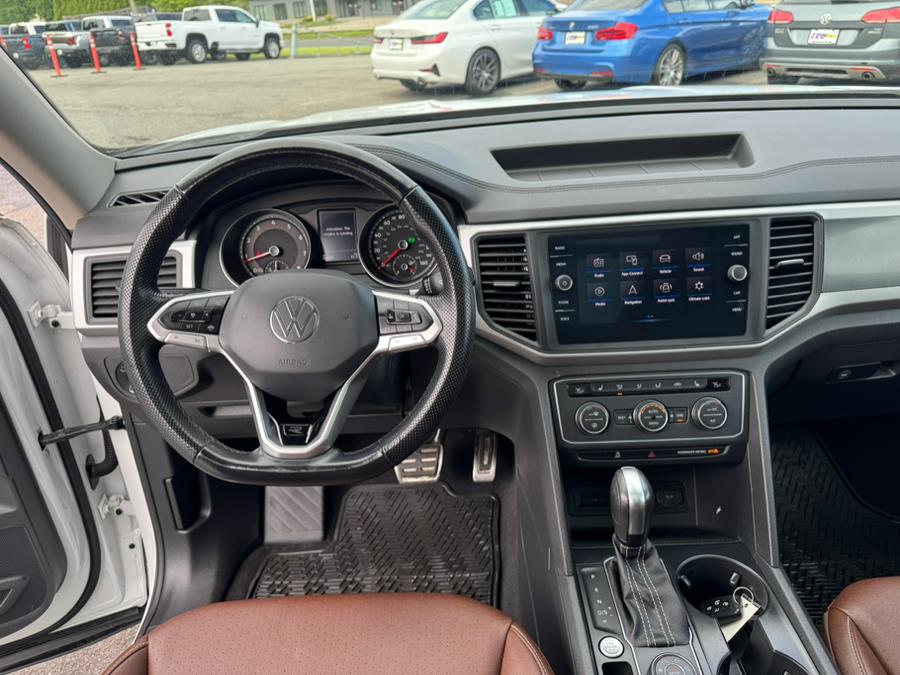 2021 Volkswagen Atlas 3.6L V6 SE w/Technology R-Line 4MOTION *Ltd Avail*, available for sale in Berlin, Connecticut | Tru Auto Mall. Berlin, Connecticut 2021 Volkswagen Atlas 3.6L V6 SE w/Technology R-Line 4MOTION *Ltd Avail*, available for sale in Berlin, Connecticut | Tru Auto Mall. Berlin, Connecticut