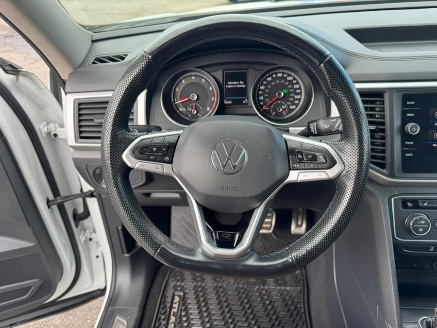 2021 Volkswagen Atlas 3.6L V6 SE w/Technology R-Line 4MOTION *Ltd Avail*, available for sale in Berlin, Connecticut | Tru Auto Mall. Berlin, Connecticut 2021 Volkswagen Atlas 3.6L V6 SE w/Technology R-Line 4MOTION *Ltd Avail*, available for sale in Berlin, Connecticut | Tru Auto Mall. Berlin, Connecticut