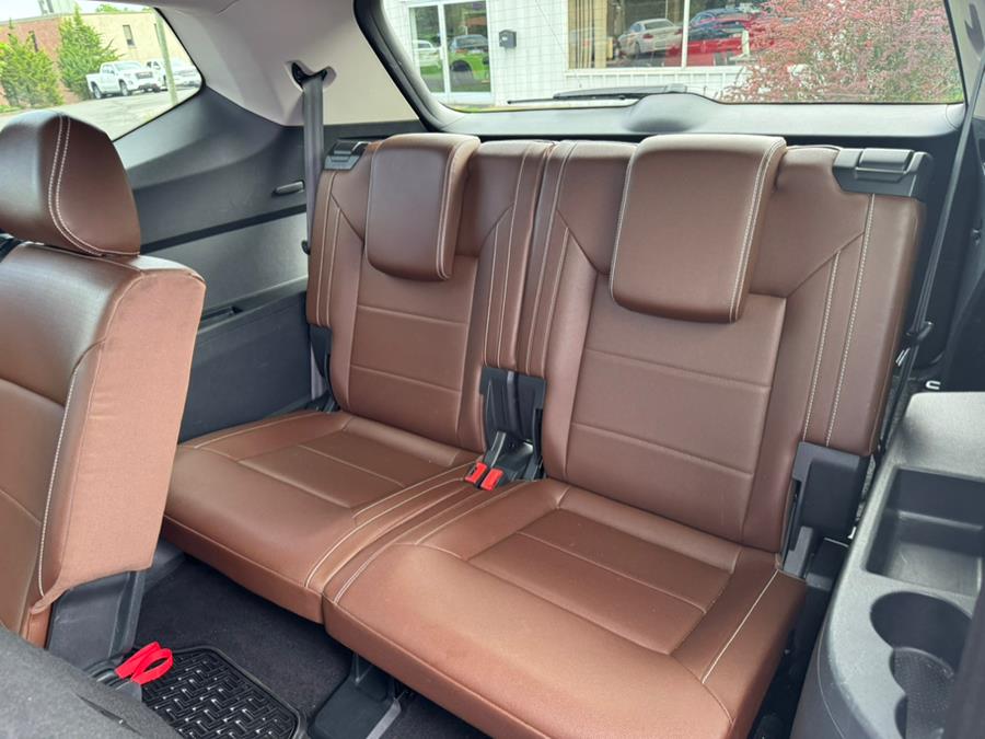 2021 Volkswagen Atlas 3.6L V6 SE w/Technology R-Line 4MOTION *Ltd Avail*, available for sale in Berlin, Connecticut | Tru Auto Mall. Berlin, Connecticut 2021 Volkswagen Atlas 3.6L V6 SE w/Technology R-Line 4MOTION *Ltd Avail*, available for sale in Berlin, Connecticut | Tru Auto Mall. Berlin, Connecticut