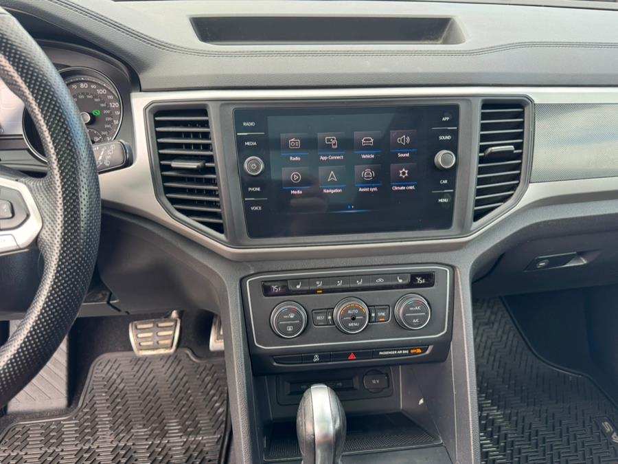 2021 Volkswagen Atlas 3.6L V6 SE w/Technology R-Line 4MOTION *Ltd Avail*, available for sale in Berlin, Connecticut | Tru Auto Mall. Berlin, Connecticut 2021 Volkswagen Atlas 3.6L V6 SE w/Technology R-Line 4MOTION *Ltd Avail*, available for sale in Berlin, Connecticut | Tru Auto Mall. Berlin, Connecticut
