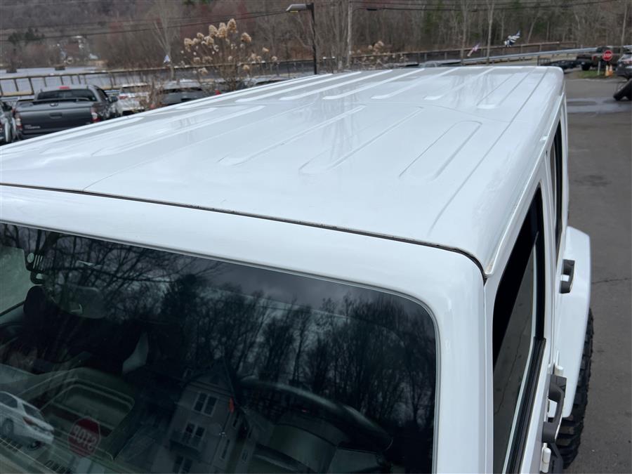 2016 Jeep Wrangler Unlimited 4WD 4dr Sahara, available for sale in Canton, Connecticut | Lava Motors. Canton, Connecticut 2016 Jeep Wrangler Unlimited 4WD 4dr Sahara, available for sale in Canton, Connecticut | Lava Motors. Canton, Connecticut