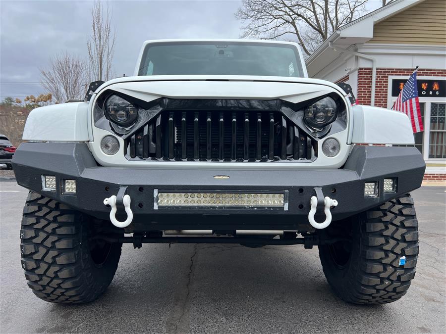 2016 Jeep Wrangler Unlimited 4WD 4dr Sahara, available for sale in Canton, Connecticut | Lava Motors. Canton, Connecticut 2016 Jeep Wrangler Unlimited 4WD 4dr Sahara, available for sale in Canton, Connecticut | Lava Motors. Canton, Connecticut