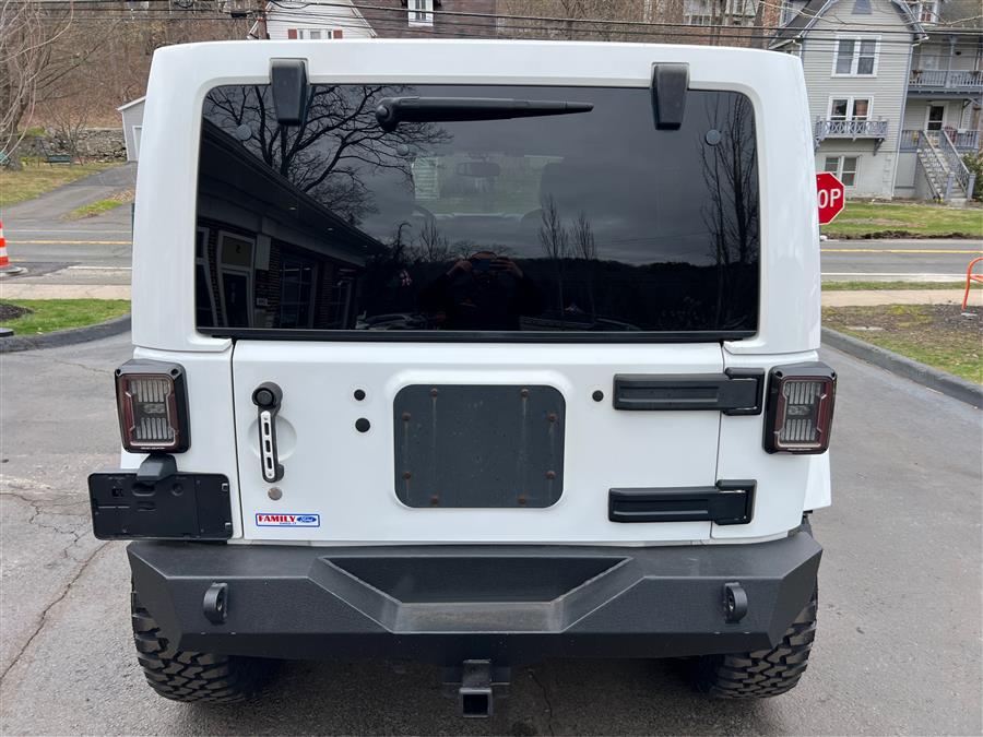 2016 Jeep Wrangler Unlimited 4WD 4dr Sahara, available for sale in Canton, Connecticut | Lava Motors. Canton, Connecticut 2016 Jeep Wrangler Unlimited 4WD 4dr Sahara, available for sale in Canton, Connecticut | Lava Motors. Canton, Connecticut