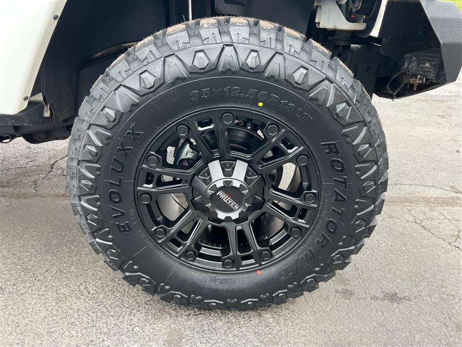 2016 Jeep Wrangler Unlimited 4WD 4dr Sahara, available for sale in Canton, Connecticut | Lava Motors. Canton, Connecticut 2016 Jeep Wrangler Unlimited 4WD 4dr Sahara, available for sale in Canton, Connecticut | Lava Motors. Canton, Connecticut