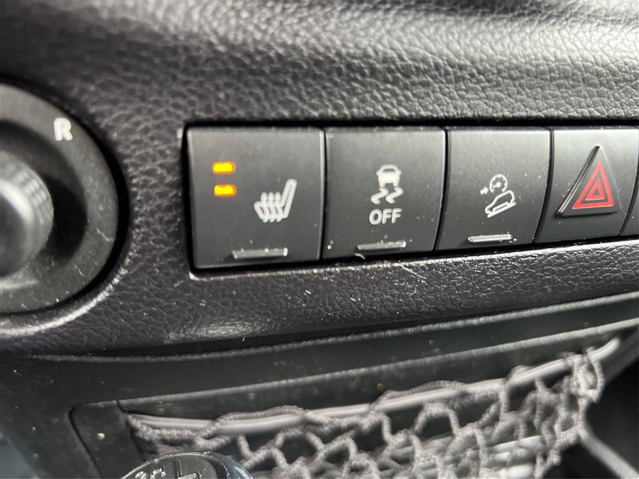 2016 Jeep Wrangler Unlimited 4WD 4dr Sahara, available for sale in Canton, Connecticut | Lava Motors. Canton, Connecticut 2016 Jeep Wrangler Unlimited 4WD 4dr Sahara, available for sale in Canton, Connecticut | Lava Motors. Canton, Connecticut