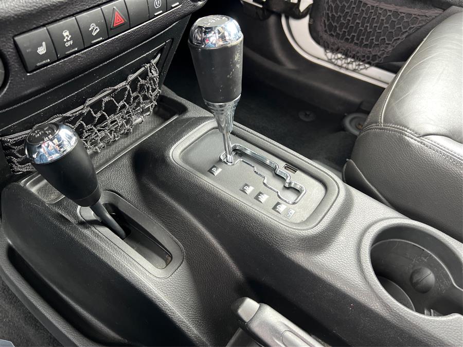 2016 Jeep Wrangler Unlimited 4WD 4dr Sahara, available for sale in Canton, Connecticut | Lava Motors. Canton, Connecticut 2016 Jeep Wrangler Unlimited 4WD 4dr Sahara, available for sale in Canton, Connecticut | Lava Motors. Canton, Connecticut