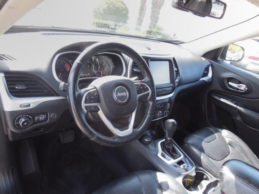 2016 Jeep Cherokee 4WD 4dr Trailhawk, available for sale in Hawaiian Gardens, California | Luxe Motors. Hawaiian Gardens, California 2016 Jeep Cherokee 4WD 4dr Trailhawk, available for sale in Hawaiian Gardens, California | Luxe Motors. Hawaiian Gardens, California