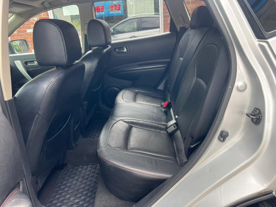 2012 Nissan Rogue AWD 4dr SV, available for sale in Swansea, Massachusetts | Gas On The Run. Swansea, Massachusetts 2012 Nissan Rogue AWD 4dr SV, available for sale in Swansea, Massachusetts | Gas On The Run. Swansea, Massachusetts