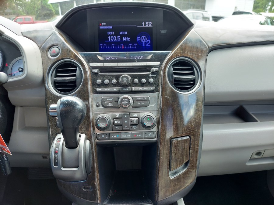 2012 Honda Pilot 4WD 4dr EX-L, available for sale in East Windsor, Connecticut | United Auto Sales of E Windsor, Inc. East Windsor, Connecticut 2012 Honda Pilot 4WD 4dr EX-L, available for sale in East Windsor, Connecticut | United Auto Sales of E Windsor, Inc. East Windsor, Connecticut