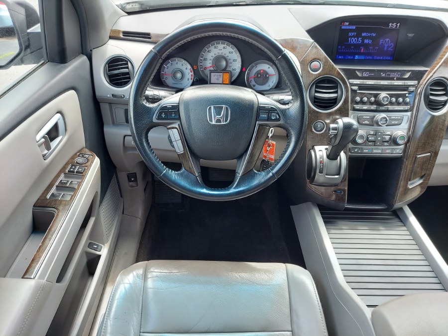 2012 Honda Pilot 4WD 4dr EX-L, available for sale in East Windsor, Connecticut | United Auto Sales of E Windsor, Inc. East Windsor, Connecticut 2012 Honda Pilot 4WD 4dr EX-L, available for sale in East Windsor, Connecticut | United Auto Sales of E Windsor, Inc. East Windsor, Connecticut