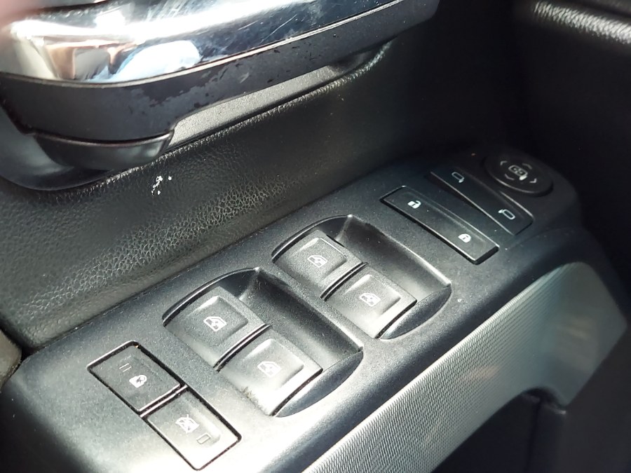 2018 Chevrolet Silverado 1500 4WD Crew Cab 143.5" LT w/2LT, available for sale in East Windsor, Connecticut | United Auto Sales of E Windsor, Inc. East Windsor, Connecticut 2018 Chevrolet Silverado 1500 4WD Crew Cab 143.5" LT w/2LT, available for sale in East Windsor, Connecticut | United Auto Sales of E Windsor, Inc. East Windsor, Connecticut