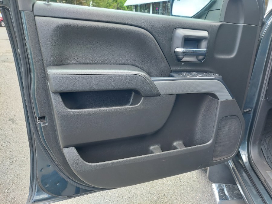 2018 Chevrolet Silverado 1500 4WD Crew Cab 143.5" LT w/2LT, available for sale in East Windsor, Connecticut | United Auto Sales of E Windsor, Inc. East Windsor, Connecticut 2018 Chevrolet Silverado 1500 4WD Crew Cab 143.5" LT w/2LT, available for sale in East Windsor, Connecticut | United Auto Sales of E Windsor, Inc. East Windsor, Connecticut