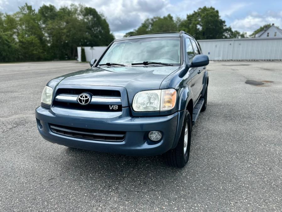 2006 Toyota Sequoia 4dr SR5 4WD (Natl), available for sale in Springfield, Massachusetts | Auto Globe LLC. Springfield, Massachusetts 2006 Toyota Sequoia 4dr SR5 4WD (Natl), available for sale in Springfield, Massachusetts | Auto Globe LLC. Springfield, Massachusetts