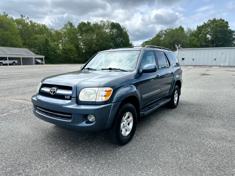 2006 Toyota Sequoia 4dr SR5 4WD (Natl), available for sale in Springfield, Massachusetts | Auto Globe LLC. Springfield, Massachusetts 2006 Toyota Sequoia 4dr SR5 4WD (Natl), available for sale in Springfield, Massachusetts | Auto Globe LLC. Springfield, Massachusetts