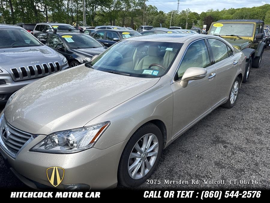 Used 2011 Lexus Es in Wolcott, Connecticut | Hitchcock Motor Car. Wolcott, Connecticut