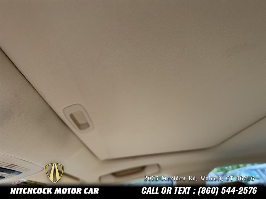 2011 Lexus Es 350, available for sale in Wolcott, Connecticut | Hitchcock Motor Car. Wolcott, Connecticut 2011 Lexus Es 350, available for sale in Wolcott, Connecticut | Hitchcock Motor Car. Wolcott, Connecticut
