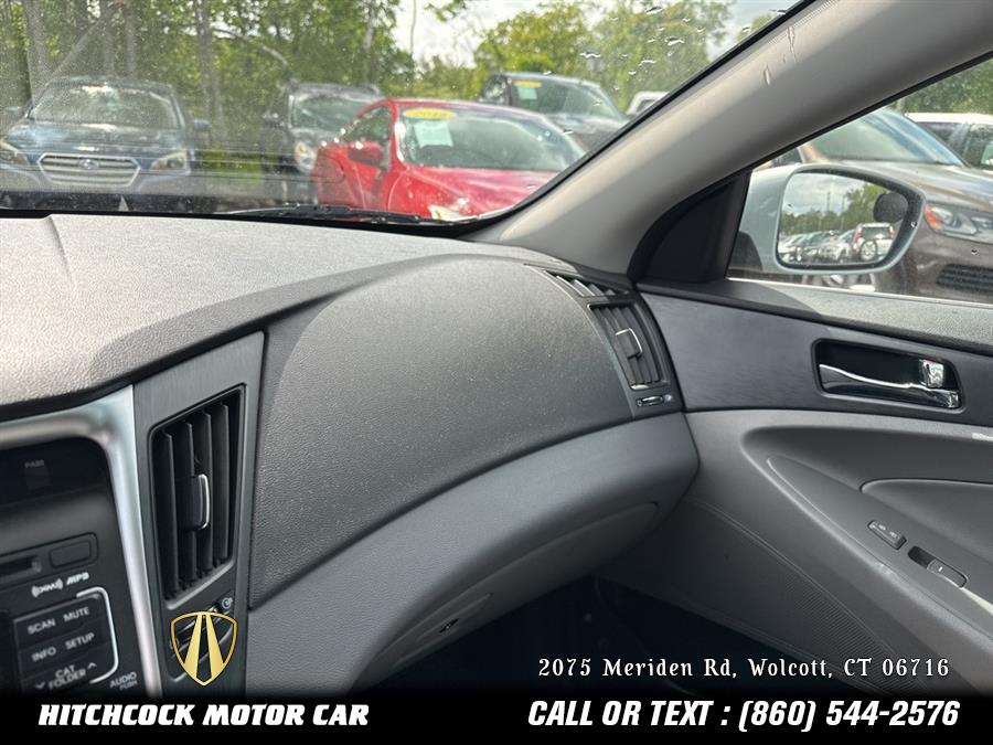 2011 Hyundai Sonata SE, available for sale in Wolcott, Connecticut | Hitchcock Motor Car. Wolcott, Connecticut 2011 Hyundai Sonata SE, available for sale in Wolcott, Connecticut | Hitchcock Motor Car. Wolcott, Connecticut