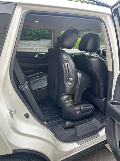 2018 Nissan Pathfinder 4x4 SL, available for sale in Garfield, New Jersey | Mikes Auto Sales LLC. Garfield, New Jersey 2018 Nissan Pathfinder 4x4 SL, available for sale in Garfield, New Jersey | Mikes Auto Sales LLC. Garfield, New Jersey