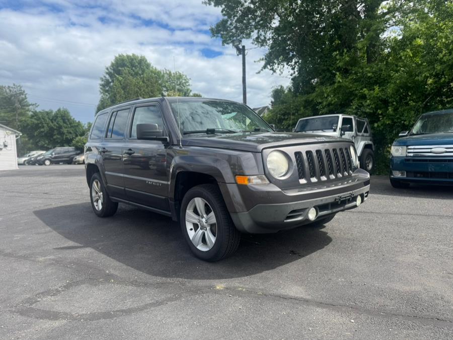 2014 Jeep Patriot 4WD 4dr Latitude, available for sale in BURLINGTON, New Jersey | Tri States Auto Group. BURLINGTON, New Jersey