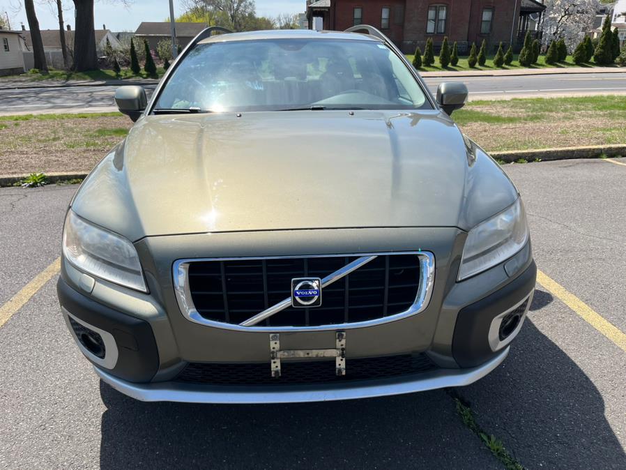 2009 Volvo XC70 4dr Wgn 3.2L w/Sunroof, available for sale in Berlin, Connecticut | Auto Drive Sales & Service. Berlin, Connecticut 2009 Volvo XC70 4dr Wgn 3.2L w/Sunroof, available for sale in Berlin, Connecticut | Auto Drive Sales & Service. Berlin, Connecticut