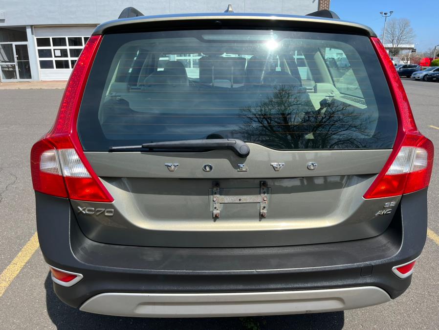 2009 Volvo XC70 4dr Wgn 3.2L w/Sunroof, available for sale in Berlin, Connecticut | Auto Drive Sales & Service. Berlin, Connecticut 2009 Volvo XC70 4dr Wgn 3.2L w/Sunroof, available for sale in Berlin, Connecticut | Auto Drive Sales & Service. Berlin, Connecticut