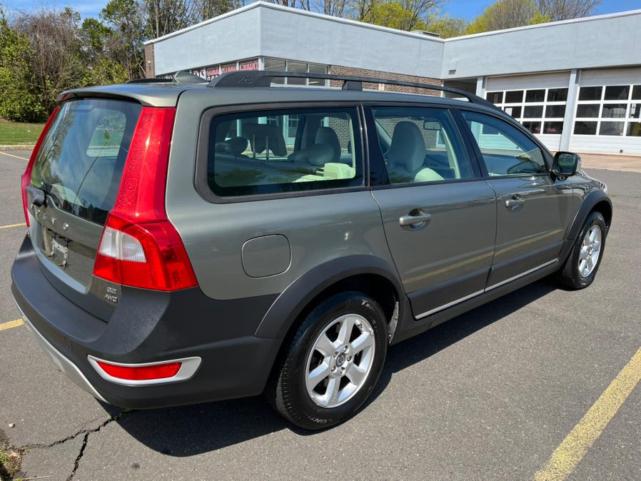2009 Volvo XC70 4dr Wgn 3.2L w/Sunroof, available for sale in Berlin, Connecticut | Auto Drive Sales & Service. Berlin, Connecticut 2009 Volvo XC70 4dr Wgn 3.2L w/Sunroof, available for sale in Berlin, Connecticut | Auto Drive Sales & Service. Berlin, Connecticut