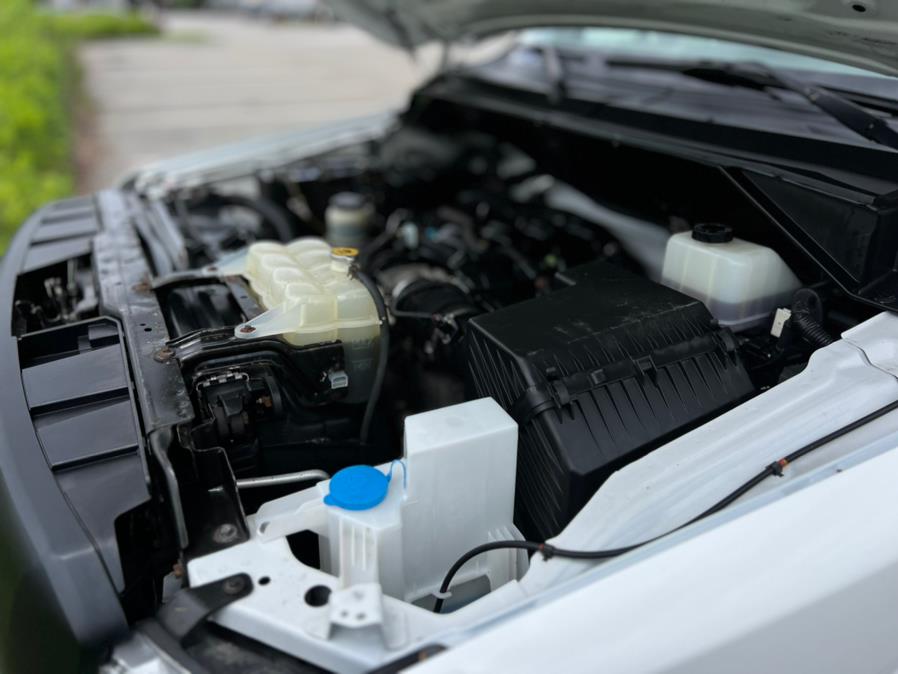 2018 Nissan NV Cargo NV3500 HD High Roof V8 S, available for sale in Paterson, New Jersey | Speedway Commercial Motors LLC. Paterson, New Jersey 2018 Nissan NV Cargo NV3500 HD High Roof V8 S, available for sale in Paterson, New Jersey | Speedway Commercial Motors LLC. Paterson, New Jersey