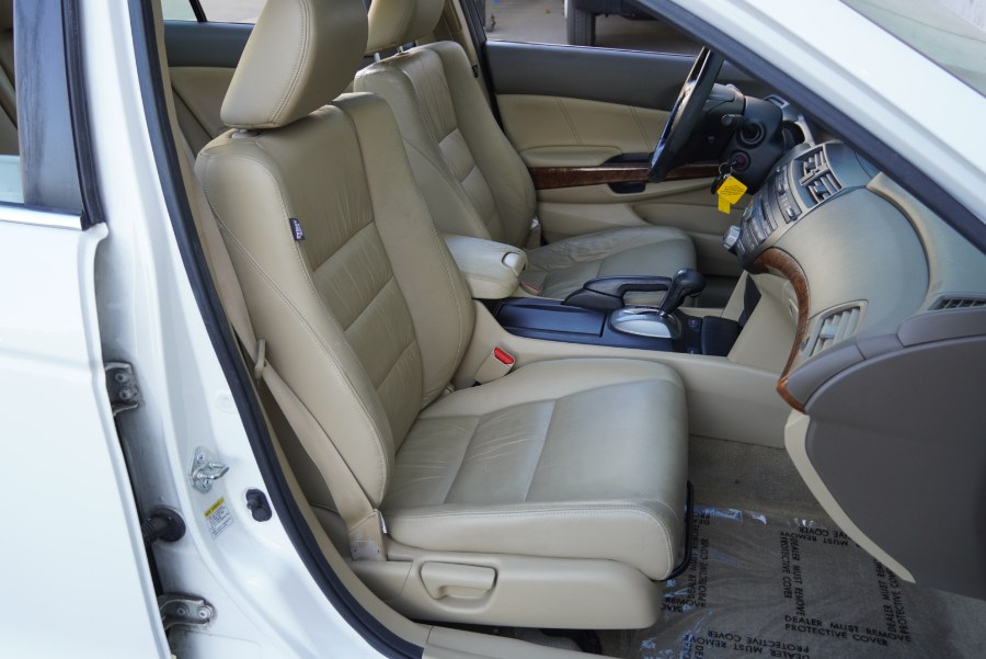 2010 Honda Accord Sdn EX-L SUNROOF/LEATHER SEATS/SEAT WARMERS, available for sale in Riverside, California | Big Timin Motors LLC. Riverside, California 2010 Honda Accord Sdn EX-L SUNROOF/LEATHER SEATS/SEAT WARMERS, available for sale in Riverside, California | Big Timin Motors LLC. Riverside, California