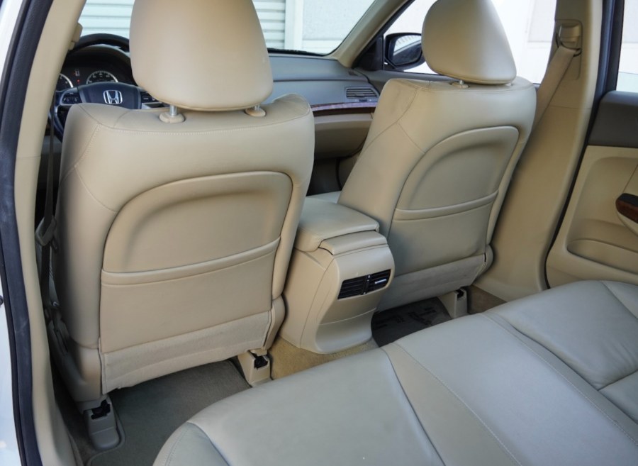 2010 Honda Accord Sdn EX-L SUNROOF/LEATHER SEATS/SEAT WARMERS, available for sale in Riverside, California | Big Timin Motors LLC. Riverside, California 2010 Honda Accord Sdn EX-L SUNROOF/LEATHER SEATS/SEAT WARMERS, available for sale in Riverside, California | Big Timin Motors LLC. Riverside, California