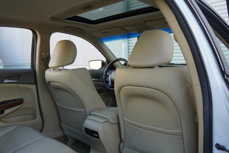 2010 Honda Accord Sdn EX-L SUNROOF/LEATHER SEATS/SEAT WARMERS, available for sale in Riverside, California | Big Timin Motors LLC. Riverside, California 2010 Honda Accord Sdn EX-L SUNROOF/LEATHER SEATS/SEAT WARMERS, available for sale in Riverside, California | Big Timin Motors LLC. Riverside, California
