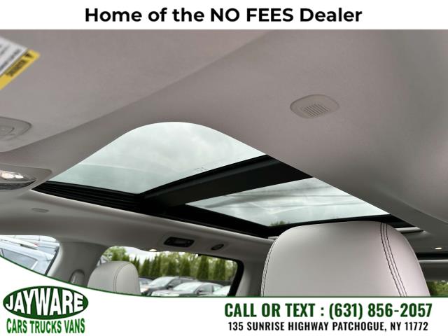 2017 Chrysler Pacifica Limited FWD, available for sale in Patchogue, New York | Jayware Cars Trucks Vans. Patchogue, New York 2017 Chrysler Pacifica Limited FWD, available for sale in Patchogue, New York | Jayware Cars Trucks Vans. Patchogue, New York