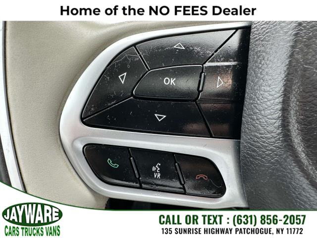 2017 Chrysler Pacifica Limited FWD, available for sale in Patchogue, New York | Jayware Cars Trucks Vans. Patchogue, New York 2017 Chrysler Pacifica Limited FWD, available for sale in Patchogue, New York | Jayware Cars Trucks Vans. Patchogue, New York