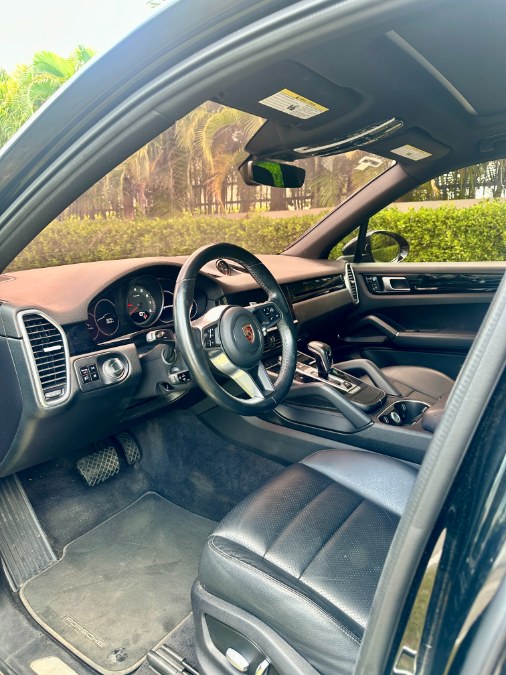 2020 Porsche Cayenne AWD, available for sale in Hollywood, Florida | Select Auto Hollywood. Hollywood, Florida 2020 Porsche Cayenne AWD, available for sale in Hollywood, Florida | Select Auto Hollywood. Hollywood, Florida