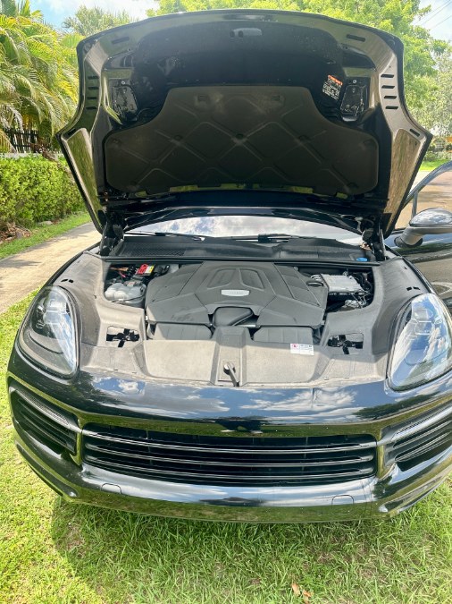 2020 Porsche Cayenne AWD, available for sale in Hollywood, Florida | Select Auto Hollywood. Hollywood, Florida 2020 Porsche Cayenne AWD, available for sale in Hollywood, Florida | Select Auto Hollywood. Hollywood, Florida