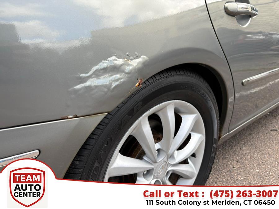2006 Hyundai Azera 4dr Sdn Limited, available for sale in Meriden, Connecticut | T E A M Auto Center. Meriden, Connecticut 2006 Hyundai Azera 4dr Sdn Limited, available for sale in Meriden, Connecticut | T E A M Auto Center. Meriden, Connecticut