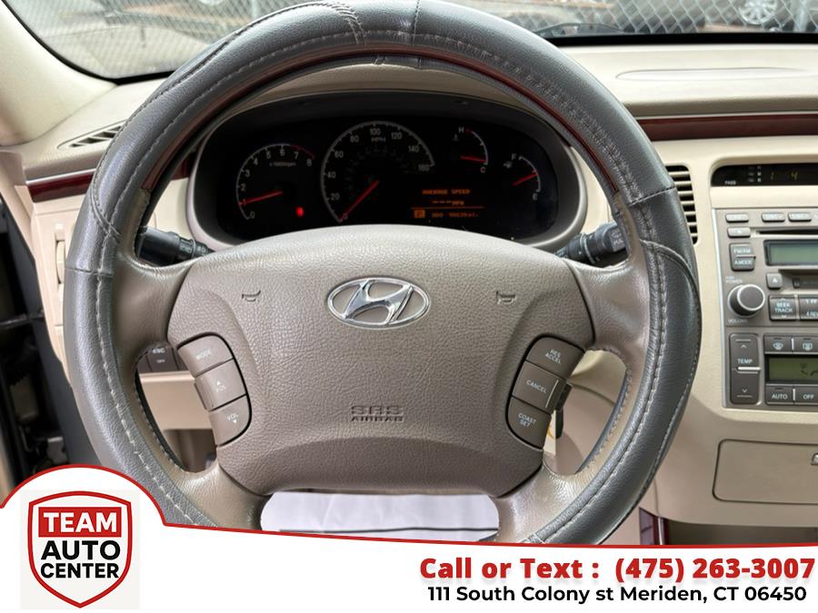 2006 Hyundai Azera 4dr Sdn Limited, available for sale in Meriden, Connecticut | T E A M Auto Center. Meriden, Connecticut 2006 Hyundai Azera 4dr Sdn Limited, available for sale in Meriden, Connecticut | T E A M Auto Center. Meriden, Connecticut