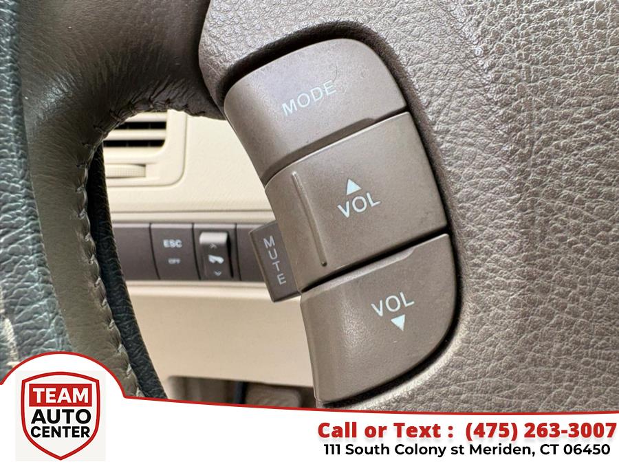 2006 Hyundai Azera 4dr Sdn Limited, available for sale in Meriden, Connecticut | T E A M Auto Center. Meriden, Connecticut 2006 Hyundai Azera 4dr Sdn Limited, available for sale in Meriden, Connecticut | T E A M Auto Center. Meriden, Connecticut