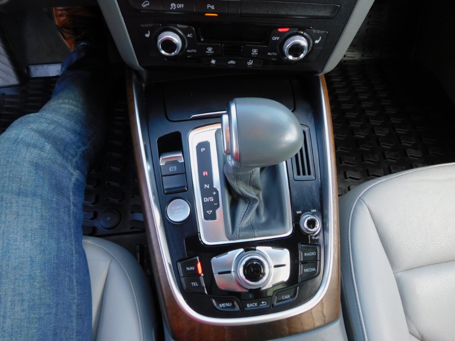 2014 Audi Q5 quattro 4dr 2.0T Premium Plus, available for sale in Lodi, New Jersey | Soliman Motors. Lodi, New Jersey 2014 Audi Q5 quattro 4dr 2.0T Premium Plus, available for sale in Lodi, New Jersey | Soliman Motors. Lodi, New Jersey