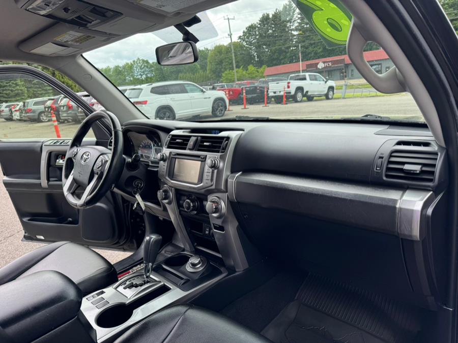 2016 Toyota 4Runner 4WD 4dr V6 SR5 (Natl), available for sale in Berlin, Connecticut | Tru Auto Mall. Berlin, Connecticut 2016 Toyota 4Runner 4WD 4dr V6 SR5 (Natl), available for sale in Berlin, Connecticut | Tru Auto Mall. Berlin, Connecticut