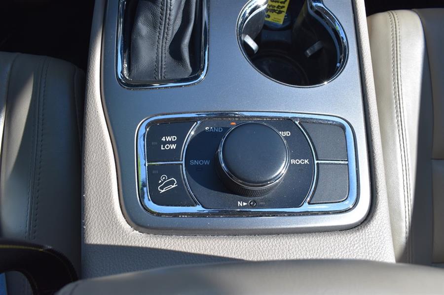 2018 Jeep Grand Cherokee LIMITED, available for sale in Patchogue, New York | 112 Auto Plaza. Patchogue, New York 2018 Jeep Grand Cherokee LIMITED, available for sale in Patchogue, New York | 112 Auto Plaza. Patchogue, New York
