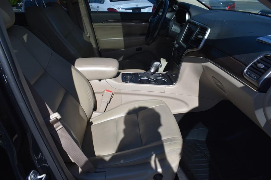 2018 Jeep Grand Cherokee LIMITED, available for sale in Patchogue, New York | 112 Auto Plaza. Patchogue, New York 2018 Jeep Grand Cherokee LIMITED, available for sale in Patchogue, New York | 112 Auto Plaza. Patchogue, New York