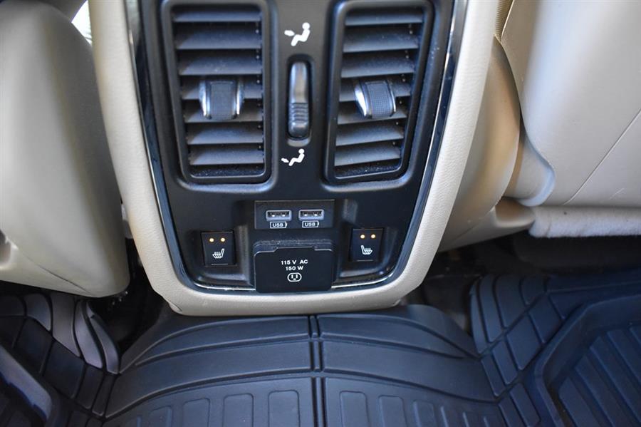 2018 Jeep Grand Cherokee LIMITED, available for sale in Patchogue, New York | 112 Auto Plaza. Patchogue, New York 2018 Jeep Grand Cherokee LIMITED, available for sale in Patchogue, New York | 112 Auto Plaza. Patchogue, New York