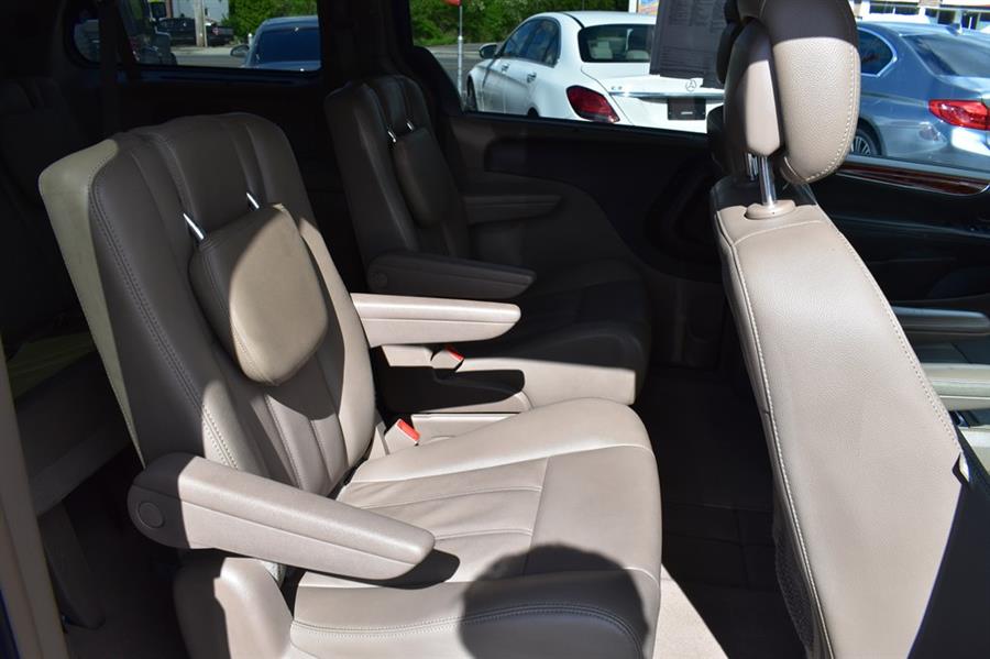 2016 Chrysler Town & Country TOURING, available for sale in Patchogue, New York | 112 Auto Plaza. Patchogue, New York 2016 Chrysler Town & Country TOURING, available for sale in Patchogue, New York | 112 Auto Plaza. Patchogue, New York