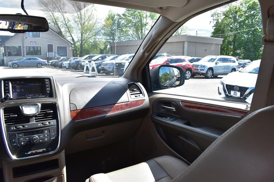2016 Chrysler Town & Country TOURING, available for sale in Patchogue, New York | 112 Auto Plaza. Patchogue, New York 2016 Chrysler Town & Country TOURING, available for sale in Patchogue, New York | 112 Auto Plaza. Patchogue, New York