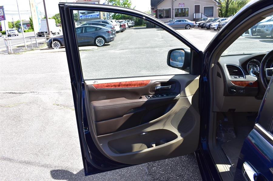 2016 Chrysler Town & Country TOURING, available for sale in Patchogue, New York | 112 Auto Plaza. Patchogue, New York 2016 Chrysler Town & Country TOURING, available for sale in Patchogue, New York | 112 Auto Plaza. Patchogue, New York