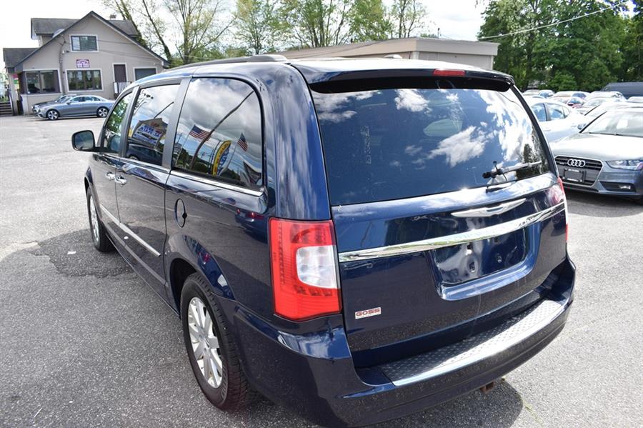 2016 Chrysler Town & Country TOURING, available for sale in Patchogue, New York | 112 Auto Plaza. Patchogue, New York 2016 Chrysler Town & Country TOURING, available for sale in Patchogue, New York | 112 Auto Plaza. Patchogue, New York
