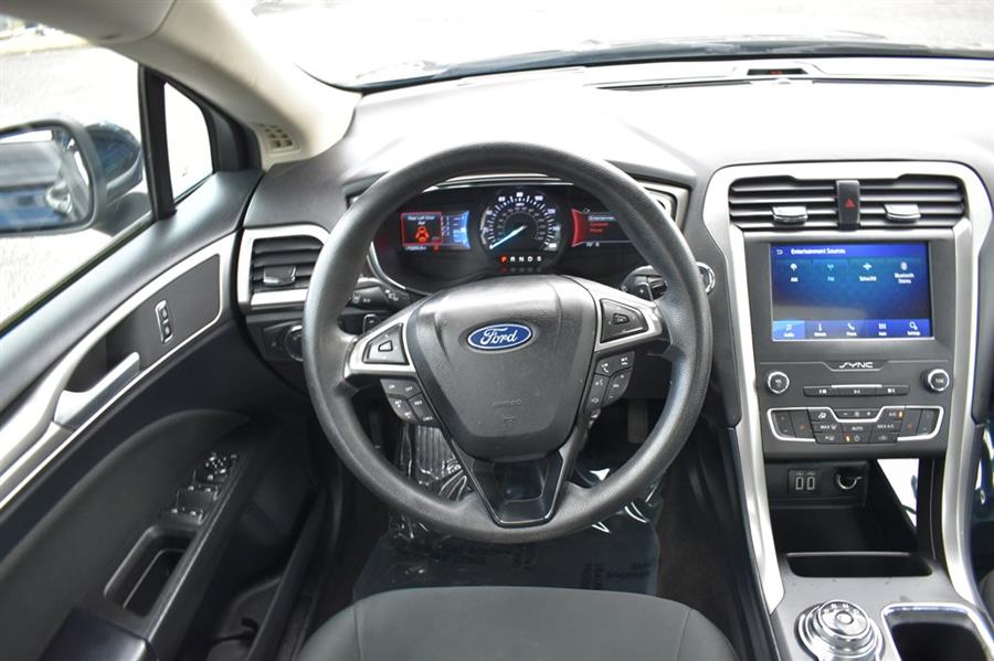 2020 Ford Fusion SE, available for sale in Patchogue, New York | 112 Auto Plaza. Patchogue, New York 2020 Ford Fusion SE, available for sale in Patchogue, New York | 112 Auto Plaza. Patchogue, New York