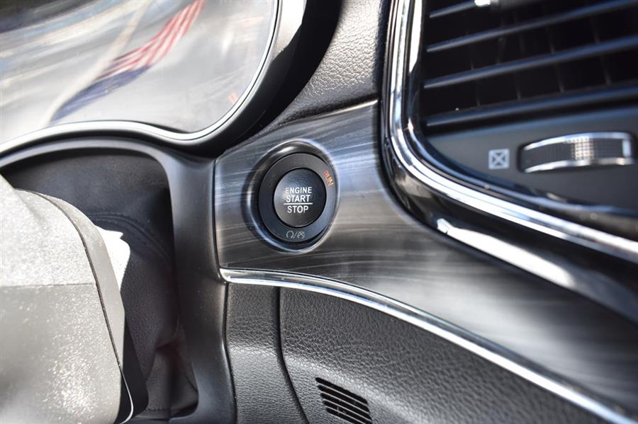2019 Jeep Grand Cherokee LIMITED, available for sale in Patchogue, New York | 112 Auto Plaza. Patchogue, New York 2019 Jeep Grand Cherokee LIMITED, available for sale in Patchogue, New York | 112 Auto Plaza. Patchogue, New York