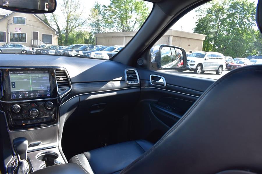 2019 Jeep Grand Cherokee LIMITED, available for sale in Patchogue, New York | 112 Auto Plaza. Patchogue, New York 2019 Jeep Grand Cherokee LIMITED, available for sale in Patchogue, New York | 112 Auto Plaza. Patchogue, New York